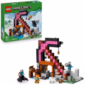 LEGO Minecraft Pickaxe Mine